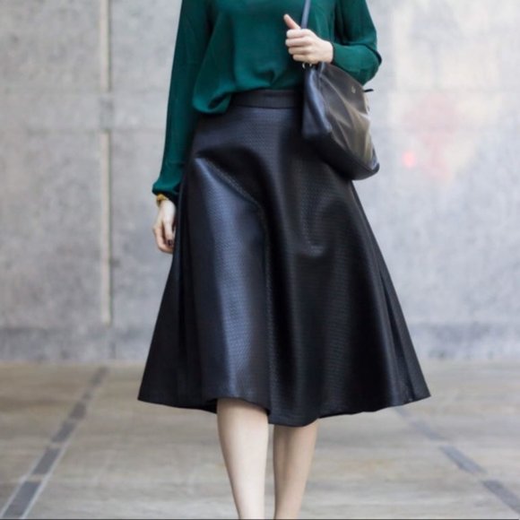 Banana Republic Skirt Black Size 0P - Picture 4 of 8